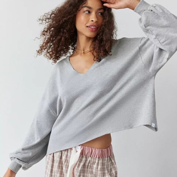 NWT UO Out From Under Oversized Balloon Sleeve Grey Sweatshirt - Picture 1 of 5